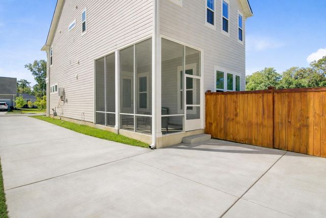 254 Red Bluff Street, Summerville, SC 29483