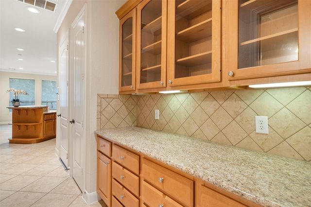 3 Etude Court, Spring, TX 77382