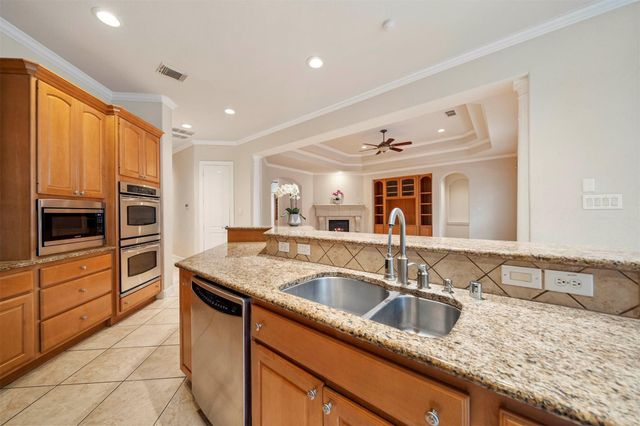 3 Etude Court, Spring, TX 77382