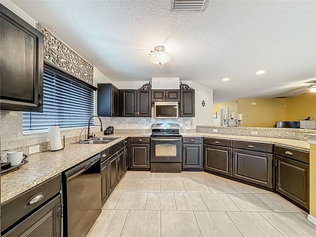 11112 HIDDEN BREEZE DRIVE, Wimauma, FL 33598