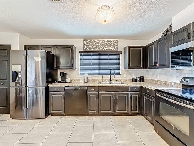 11112 HIDDEN BREEZE DRIVE, Wimauma, FL 33598