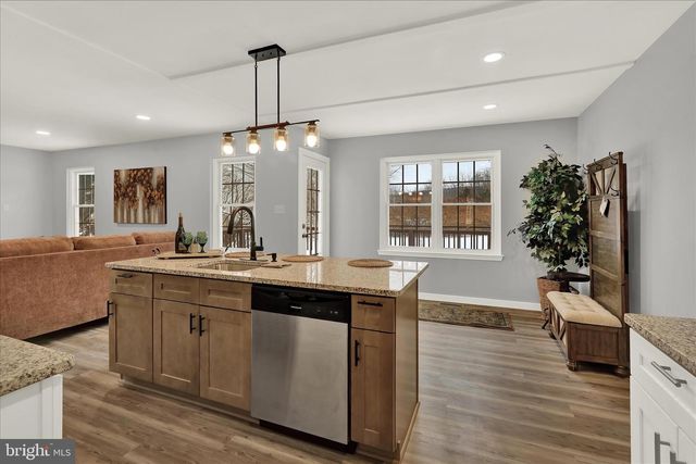 1049 CHRISTINA DR, Leesport, PA 19533