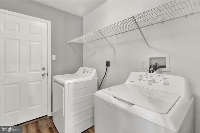 1049 CHRISTINA DR, Leesport, PA 19533