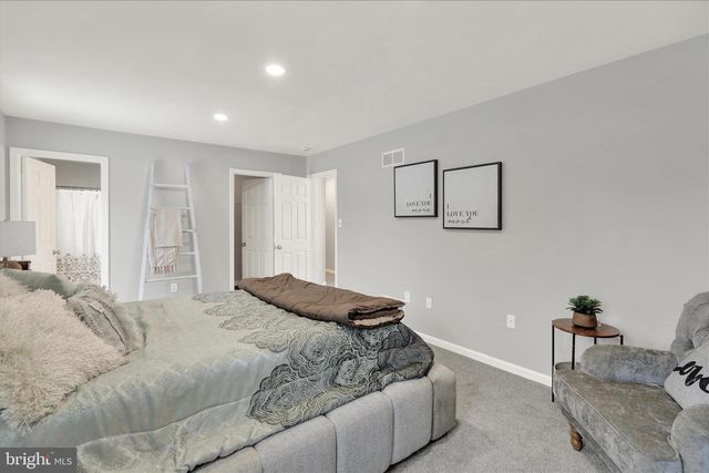 1049 CHRISTINA DR, Leesport, PA 19533