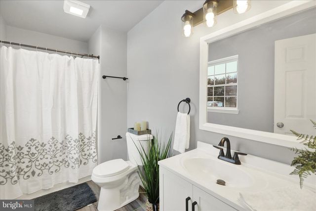 1049 CHRISTINA DR, Leesport, PA 19533