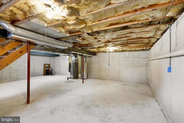 1049 CHRISTINA DR, Leesport, PA 19533