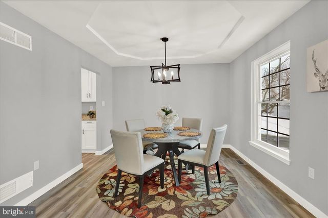 1049 CHRISTINA DR, Leesport, PA 19533