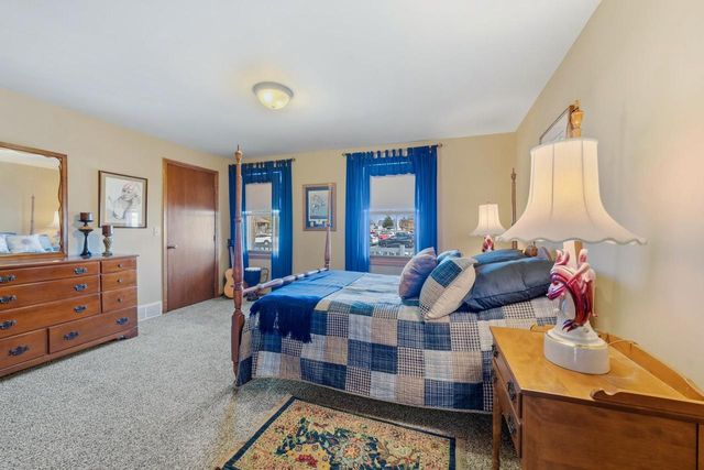 1250 CASS STREET, Green Bay, WI 54301