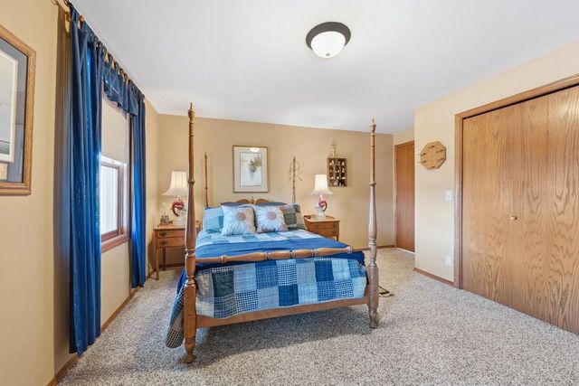 1250 CASS STREET, Green Bay, WI 54301