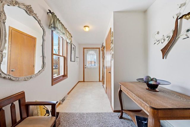 1250 CASS STREET, Green Bay, WI 54301