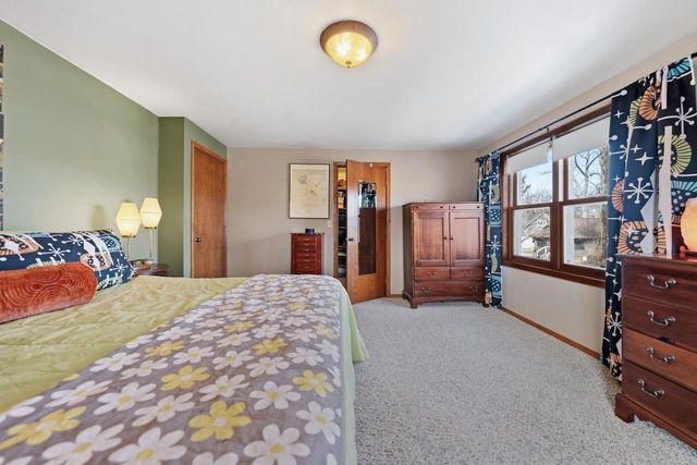 1250 CASS STREET, Green Bay, WI 54301