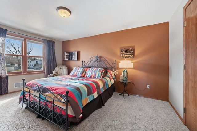 1250 CASS STREET, Green Bay, WI 54301