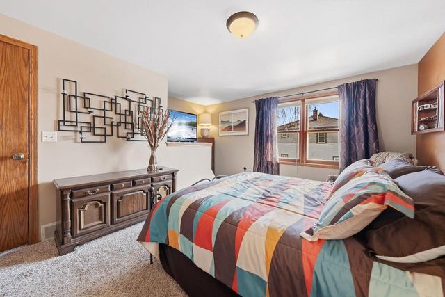 1250 CASS STREET, Green Bay, WI 54301