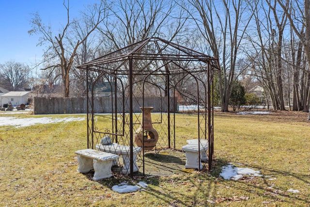 1250 CASS STREET, Green Bay, WI 54301