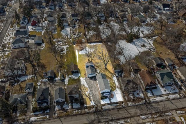 1250 CASS STREET, Green Bay, WI 54301