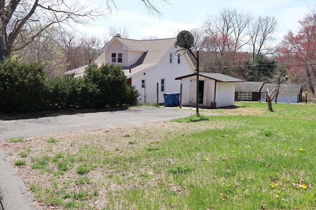 283 Hillcrest Ave, West Springfield, MA 01089