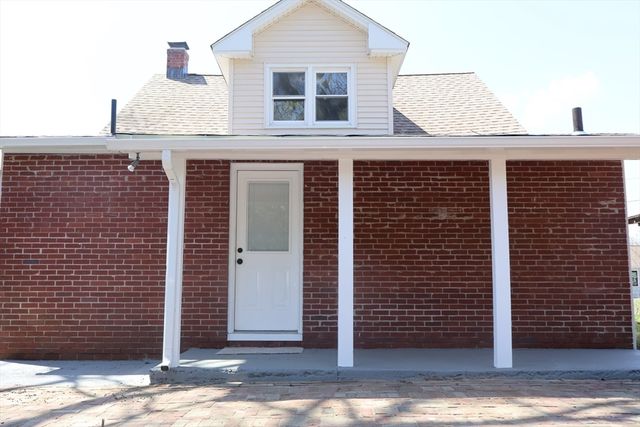 283 Hillcrest Ave, West Springfield, MA 01089