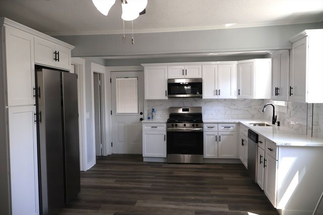 283 Hillcrest Ave, West Springfield, MA 01089
