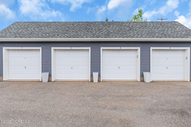2410 Sylvan Drive 2, Point Pleasant, NJ 08742
