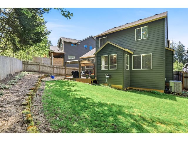 17376 AUBIN St, Sandy, OR 97055