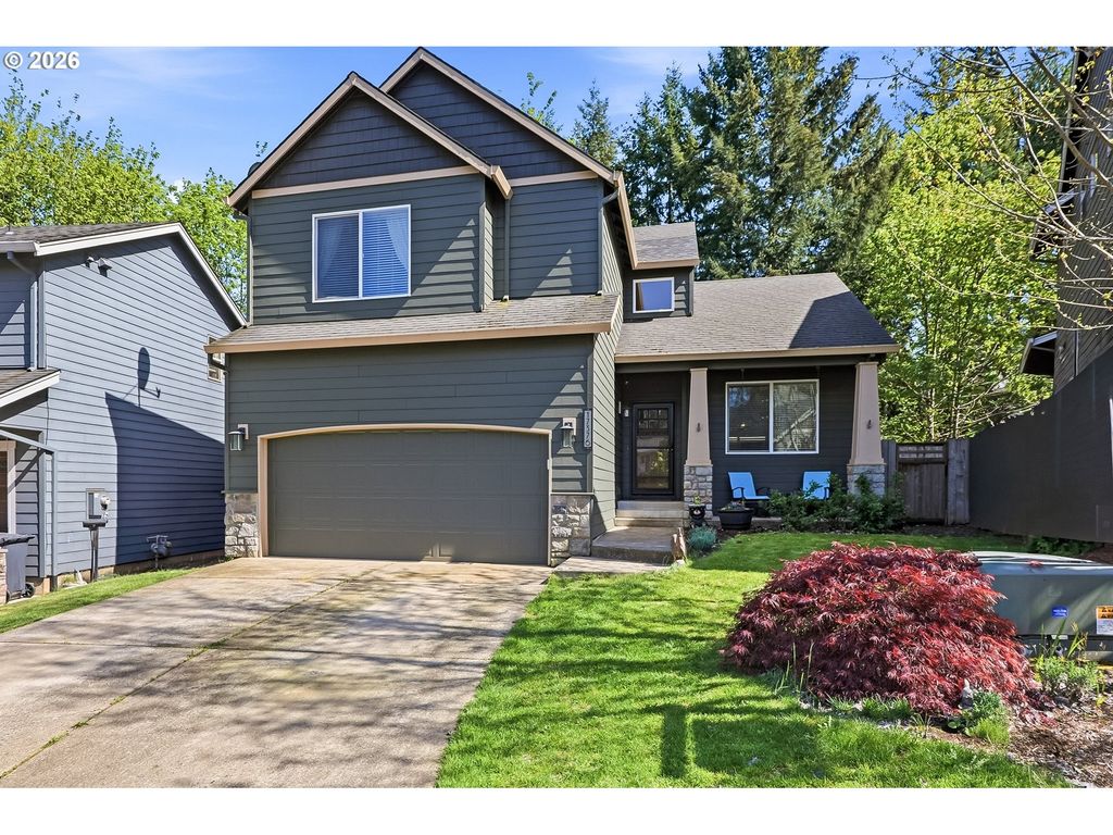 17376 AUBIN St, Sandy, OR 97055
