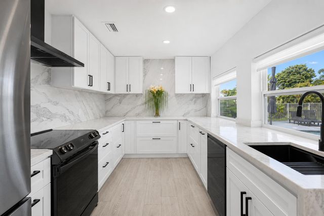 16709 SW 5th Court, Weston, FL 33326