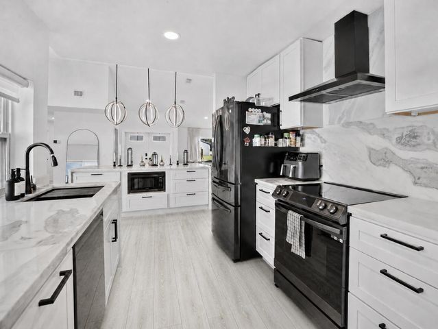16709 SW 5th Court, Weston, FL 33326