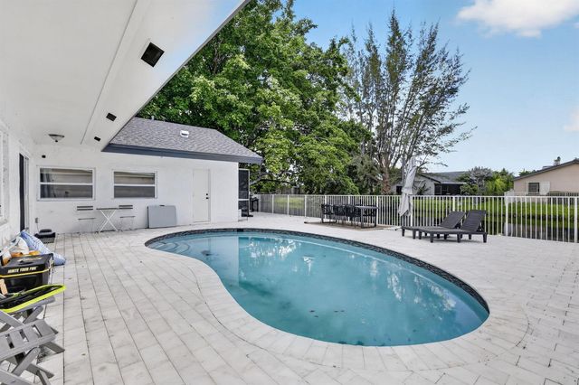 16709 SW 5th Court, Weston, FL 33326