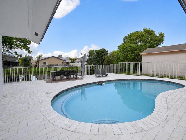 16709 SW 5th Court, Weston, FL 33326
