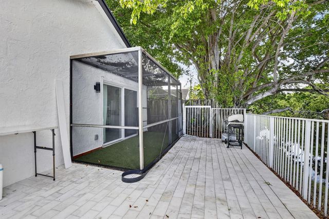 16709 SW 5th Court, Weston, FL 33326