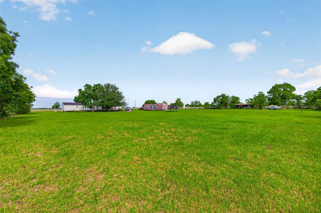 1479 County Road 678, Dayton, TX 77535