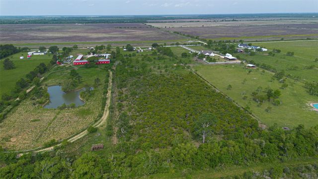 1479 County Road 678, Dayton, TX 77535