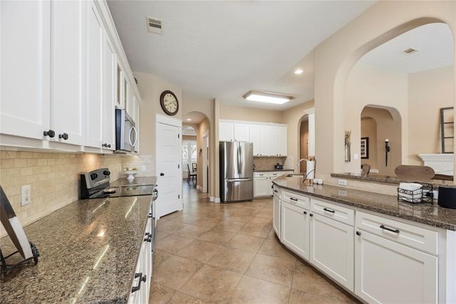 6039 Whispering Lakes Drive, Katy, TX 77493