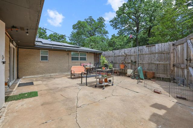 1231 Oak Drive, Denison, TX 75020