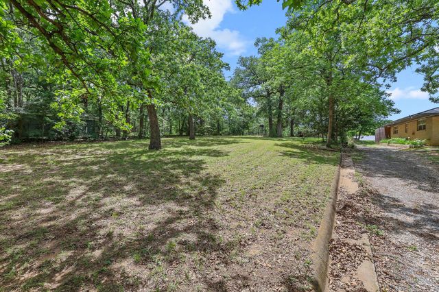 1231 Oak Drive, Denison, TX 75020
