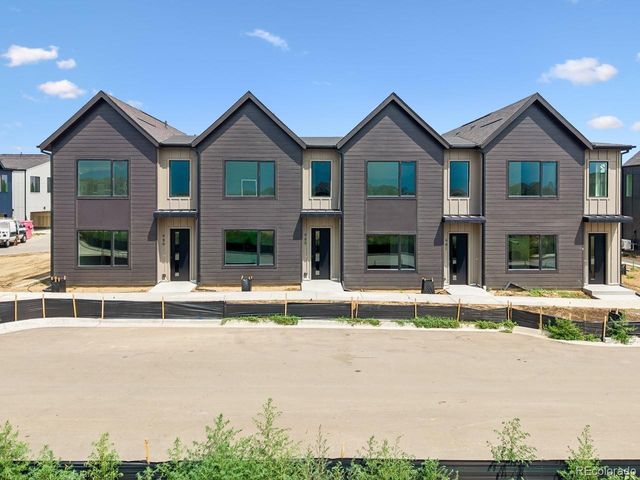 933 Edge Circle, Longmont, CO 80501
