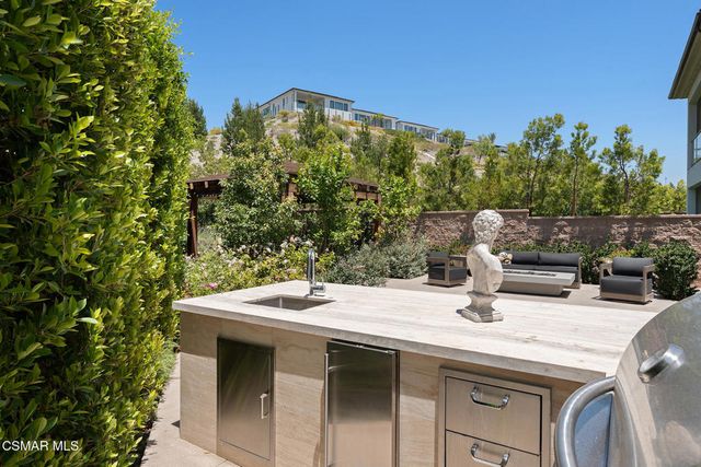 20753 W Deer Grass Court, Porter Ranch, CA 91326