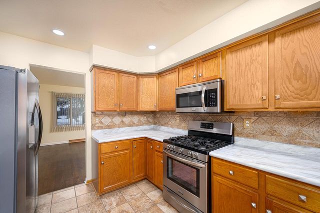 4640 W Brentwood COURT, Milwaukee, WI 53223