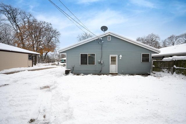 4640 W Brentwood COURT, Milwaukee, WI 53223