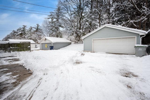 4640 W Brentwood COURT, Milwaukee, WI 53223