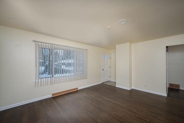 4640 W Brentwood COURT, Milwaukee, WI 53223