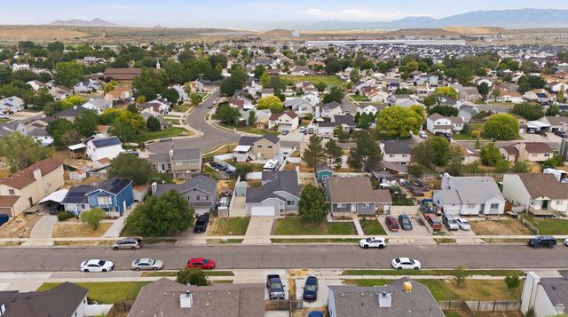 7910 W WOOLLEY WAY, Magna, UT 84044