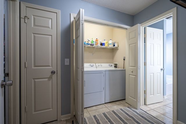 18 SE Hedgerow Court, Cartersville, GA 30120