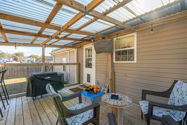 18 SE Hedgerow Court, Cartersville, GA 30120