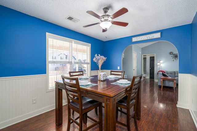 18 SE Hedgerow Court, Cartersville, GA 30120