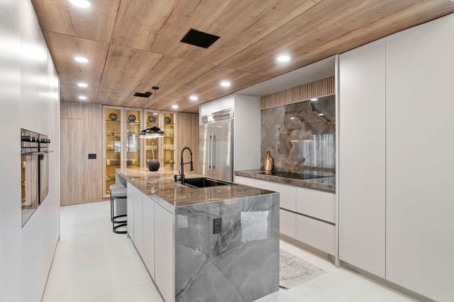 2651 NE 22nd Court, Pompano Beach, FL 33062