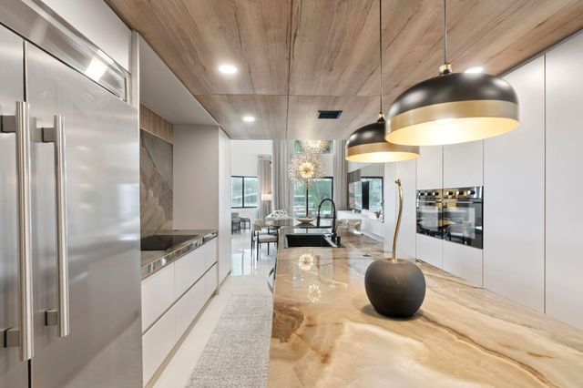 2651 NE 22nd Court, Pompano Beach, FL 33062