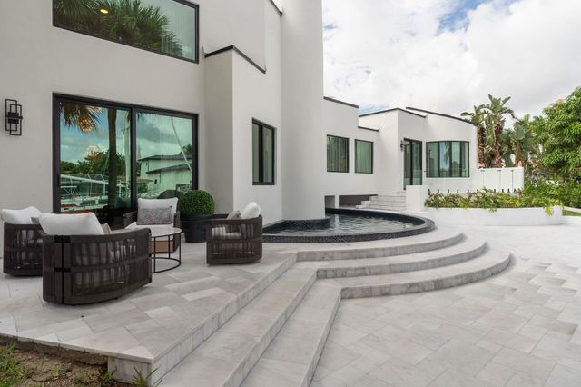 2651 NE 22nd Court, Pompano Beach, FL 33062