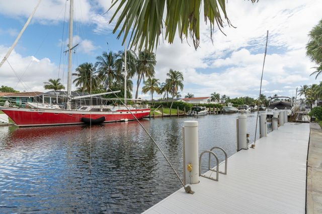 2651 NE 22nd Court, Pompano Beach, FL 33062