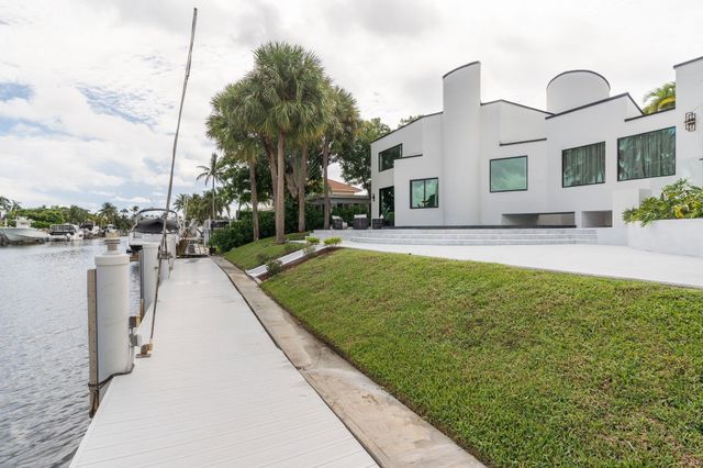 2651 NE 22nd Court, Pompano Beach, FL 33062